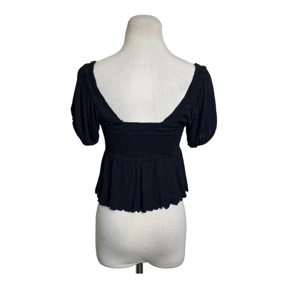 Urban Outfitters black Cropped Short Sleeves Peasant Top size Small - Picture 2 of 13